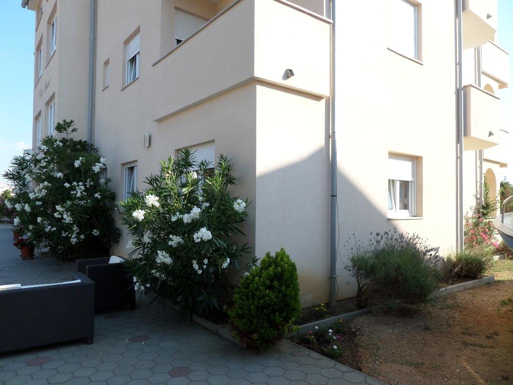 Anica Apartment