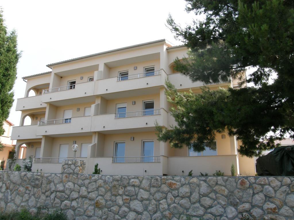 Anica Apartment