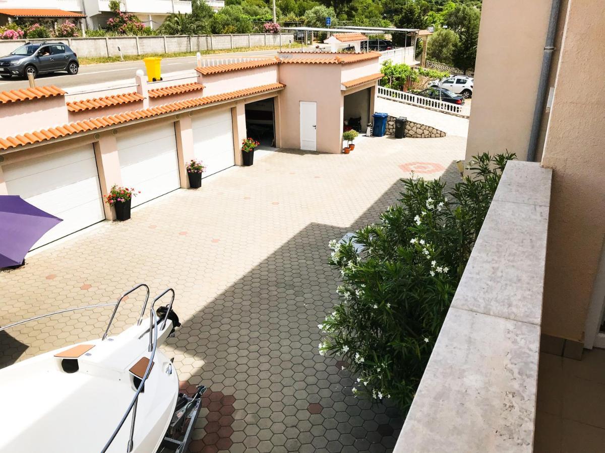 Anica Apartment *